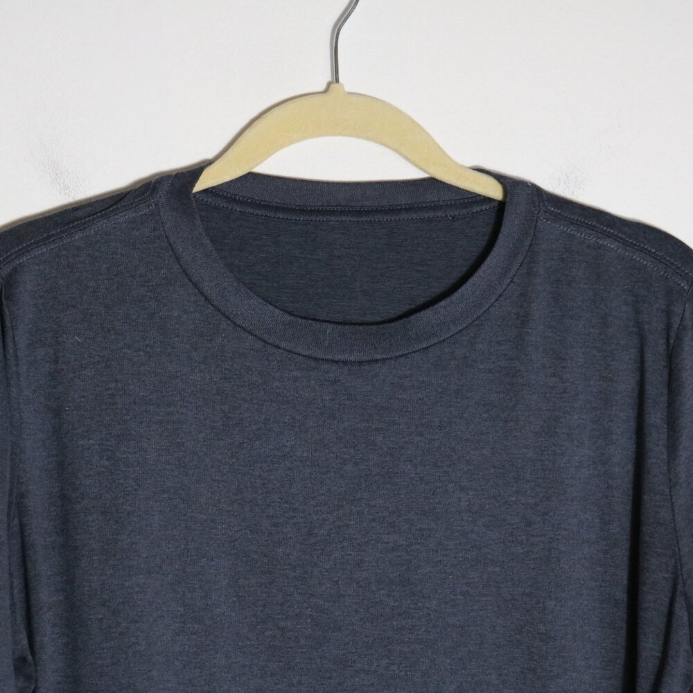 Vuori Daydream Crew Womens Medium Navy Blue Pullover Casual Comfort Athleisure - Picture 2 of 5